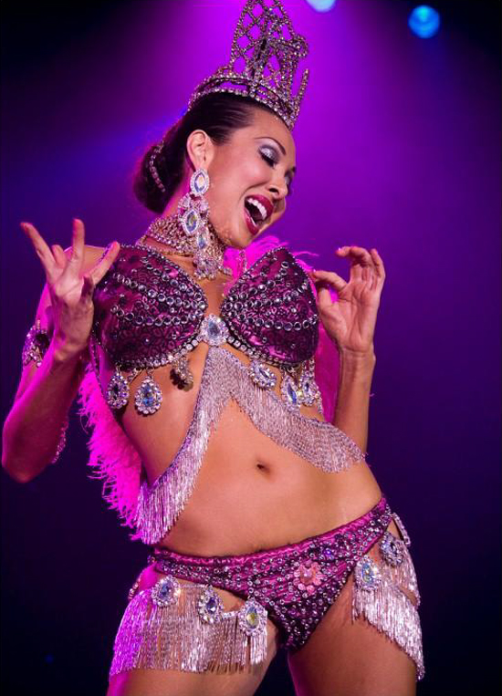 Kalani Kokonuts, courtesy of LA Burlesque. 